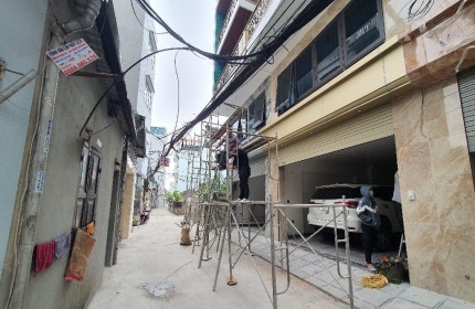 NHÀ HOÀNG NHƯ TIẾP - GARAGE 7 CHỖ - THOÁNG TRƯỚC, SAU - THANG MÁY - NGÕ THÔNG - AN SINH TỐT.